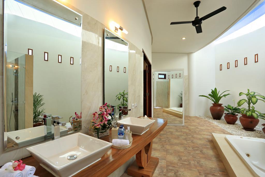 Villa Kipas Retreat Senggigi Eksteriør billede